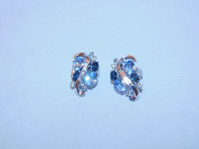 トパーズ色のイヤリング(ビンテージ) topaz color vintage earrings