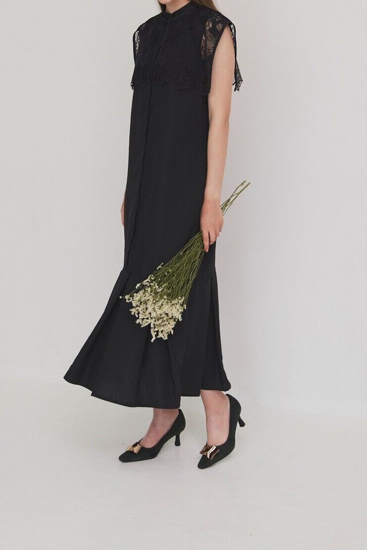 Lace collar one-piece BLACK