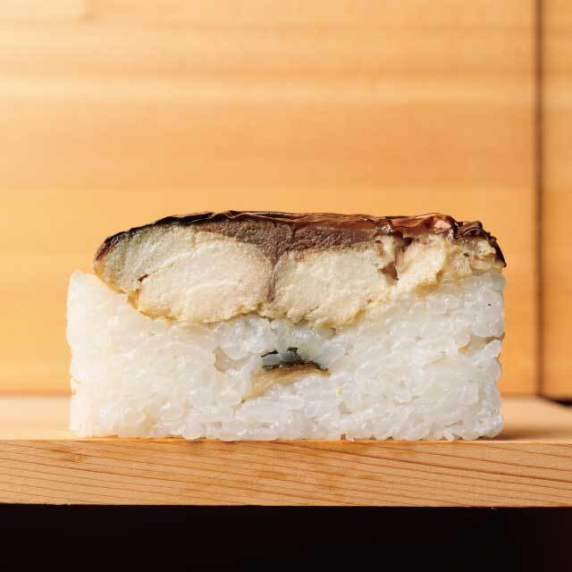 三太郎の焼き鯖寿司 8切 | さんとく三太郎Online