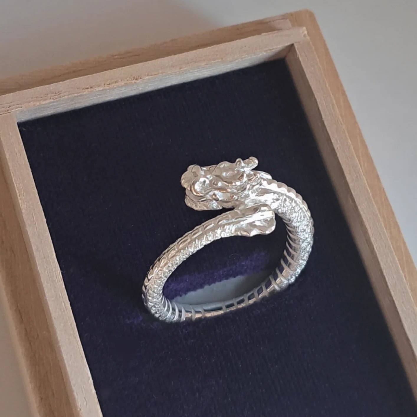 高級 リング 指輪 ブリンブリン サイズ8 シルバーカラー アクセサリー