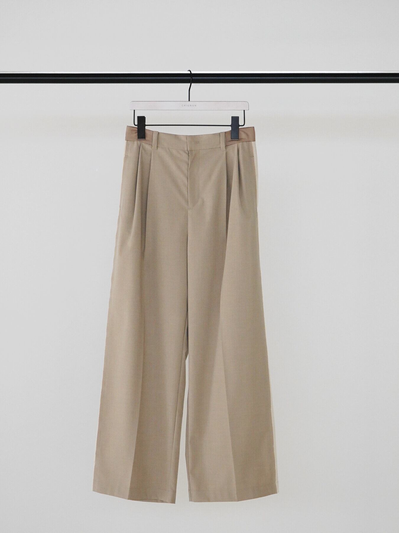 【9/下旬〜10/上旬入荷次第お届けのご予約】CHIGNON/シニヨン カットオフライン2タックスラックス 3265-309KK 36, 38