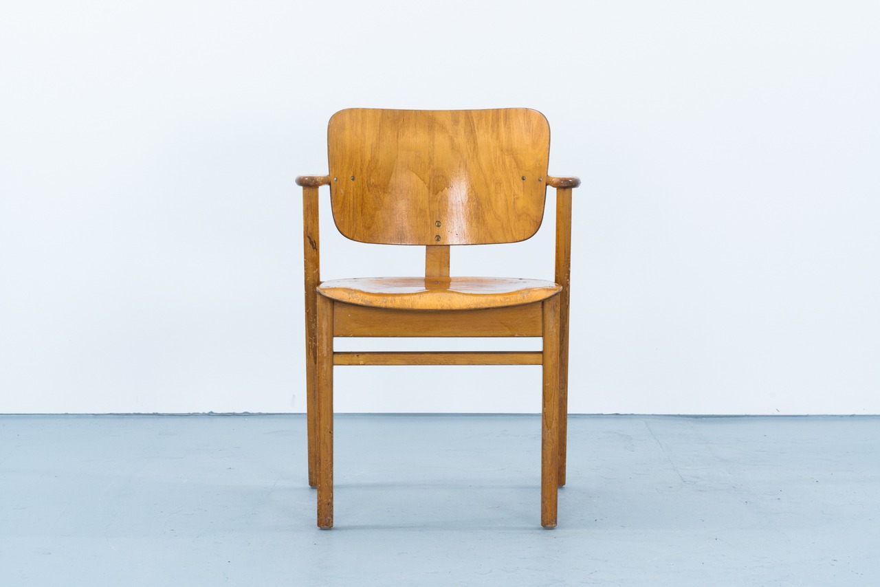 Ilmari Tapiovaara | Domus chair
