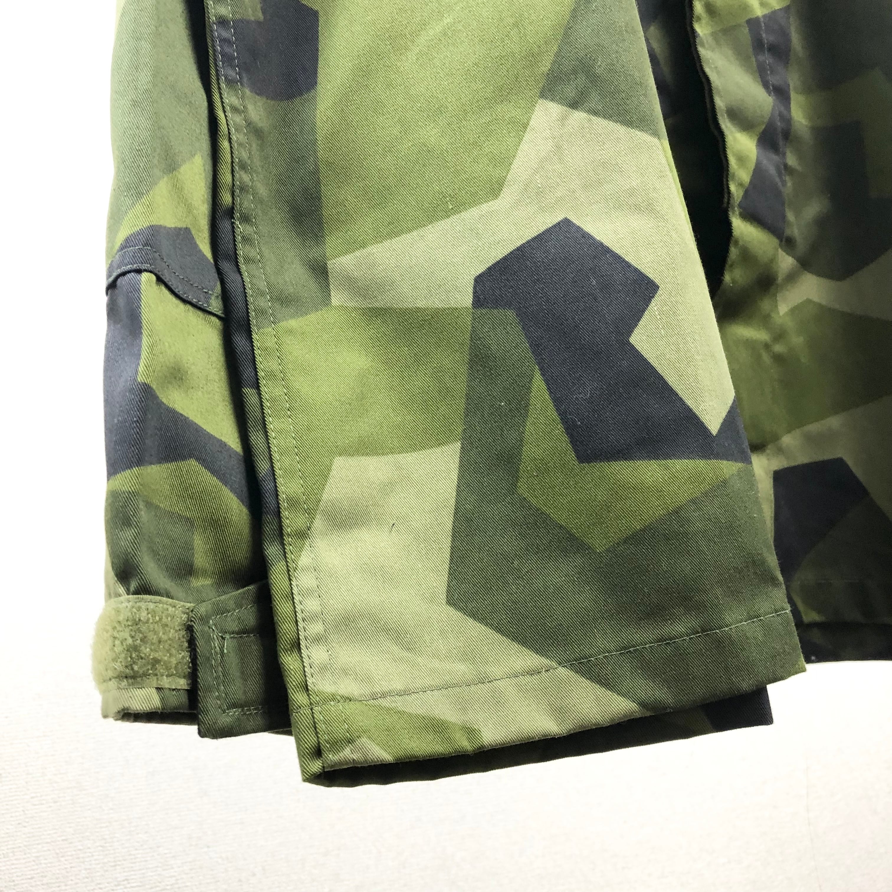 スウェーデン軍 M90 迷彩』 ミリタリー ジャケット USED 古着