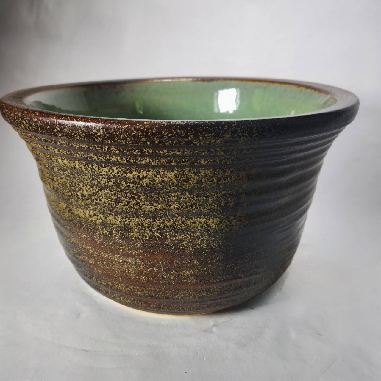 信楽焼き】窯肌ひねりボウル水鉢 10号 （睡蓮鉢・蓮鉢・金魚鉢メダカ鉢