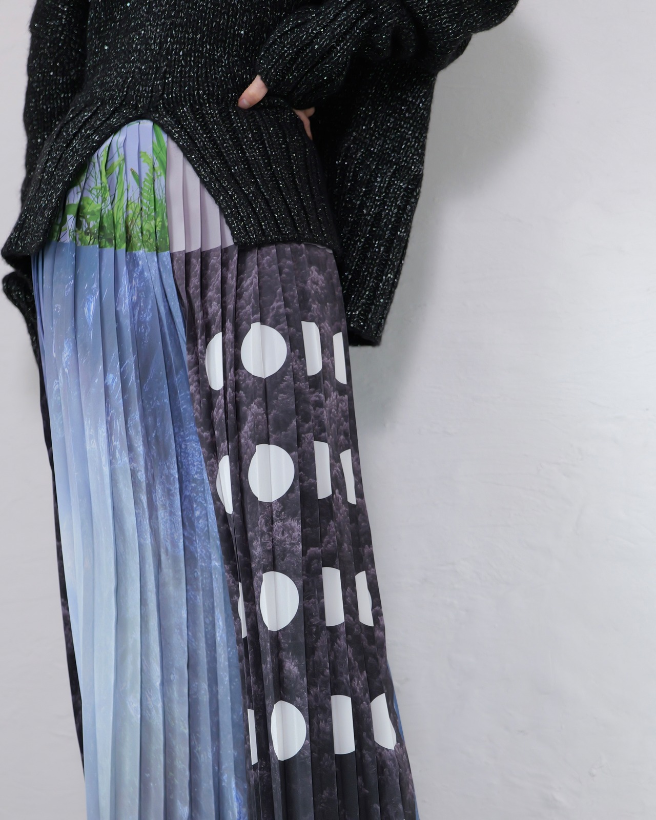 RITSUKO KARITA - Collage print pleats skirt  : black line /  (ﾘﾂｺｶﾘﾀ - ｺﾗｰｼﾞｭﾌﾟﾘﾝﾄﾌﾟﾘｰﾂｽｶｰﾄ : ﾌﾞﾗｯｸﾗｲﾝ)