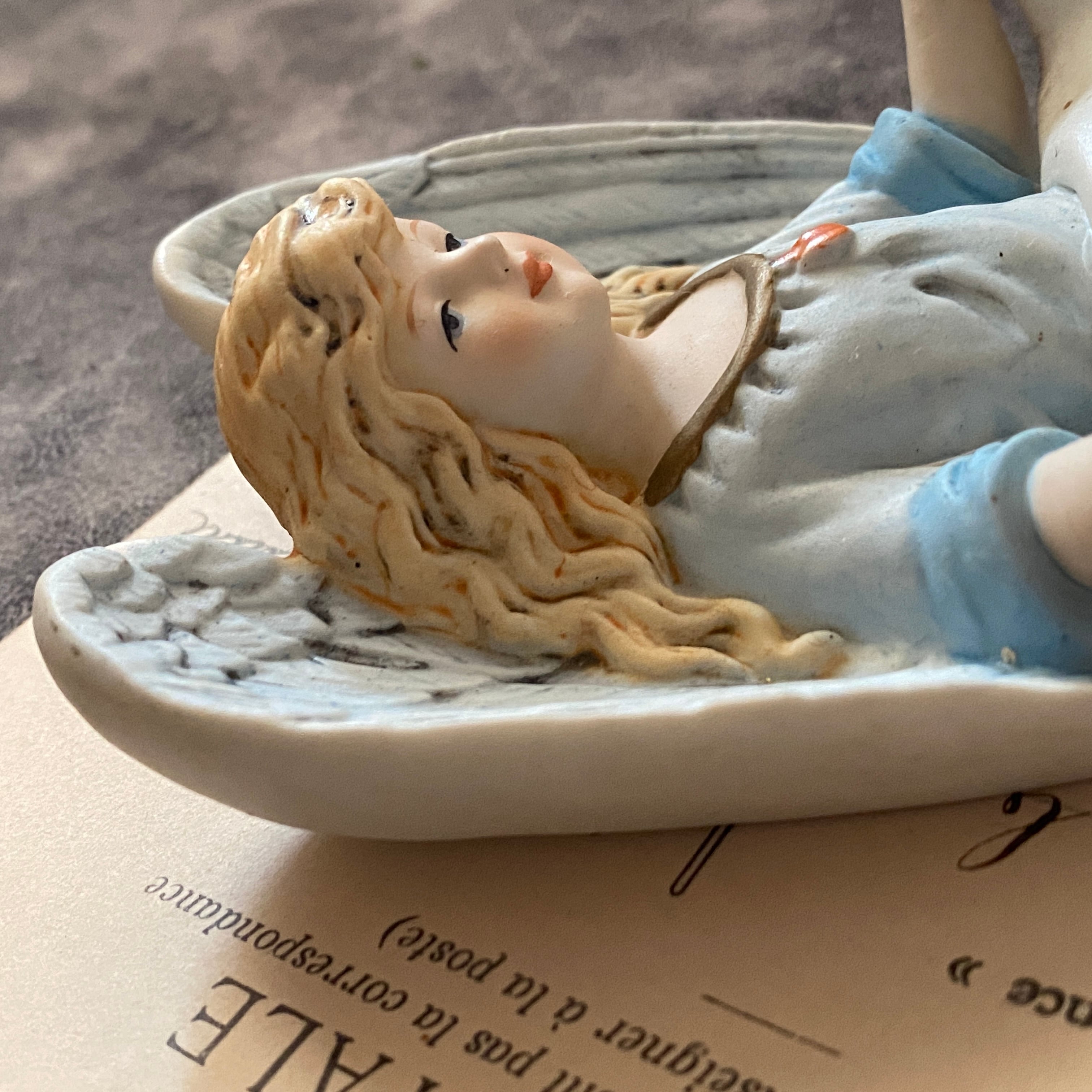 フランス窯アンティークエンジェル聖水盤【The Pale Blue Healing