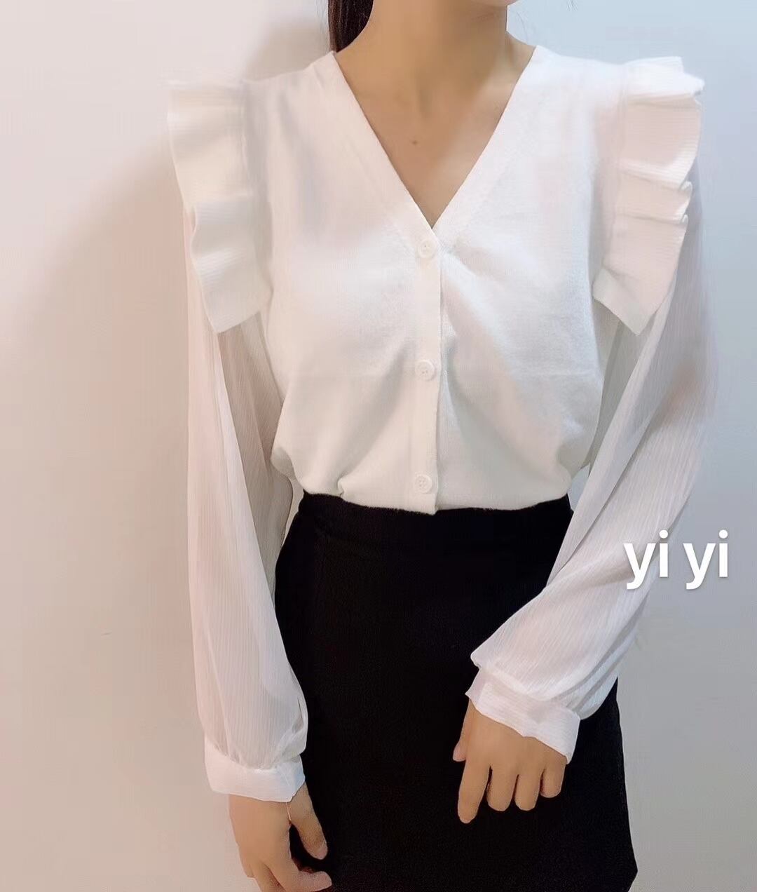 肩フリル　Vネックニット　AJ111-047