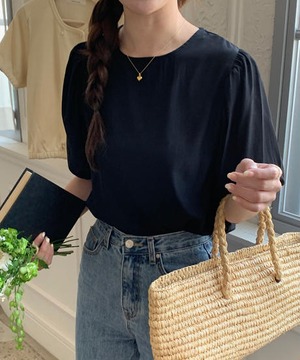 《即納商品》plum blouse (cream / black)