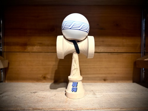 TAPA x Cereal kendama Gregor-Blue Rethink Shape けん玉