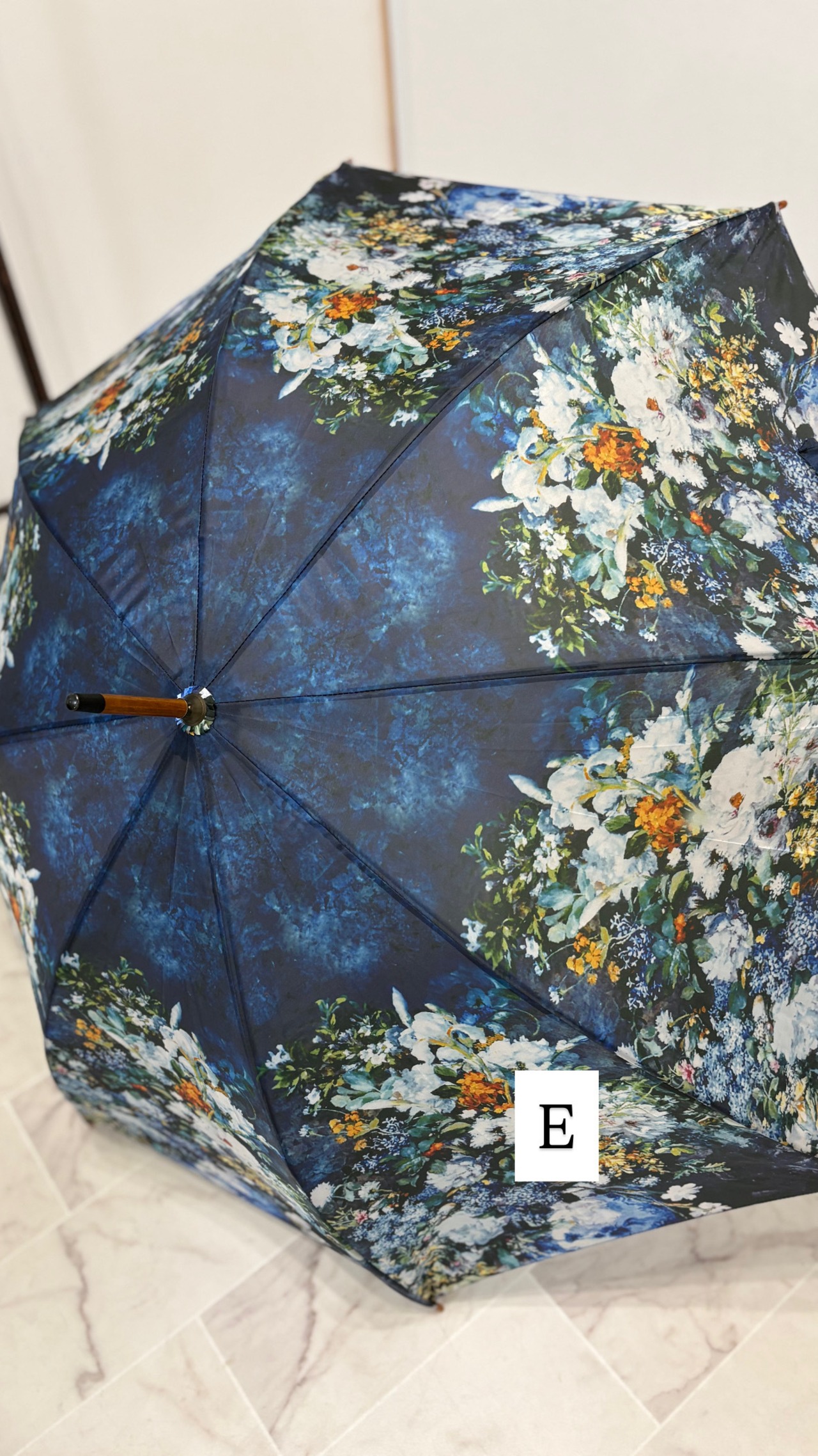 雨傘　木製ジャンプ傘　アート