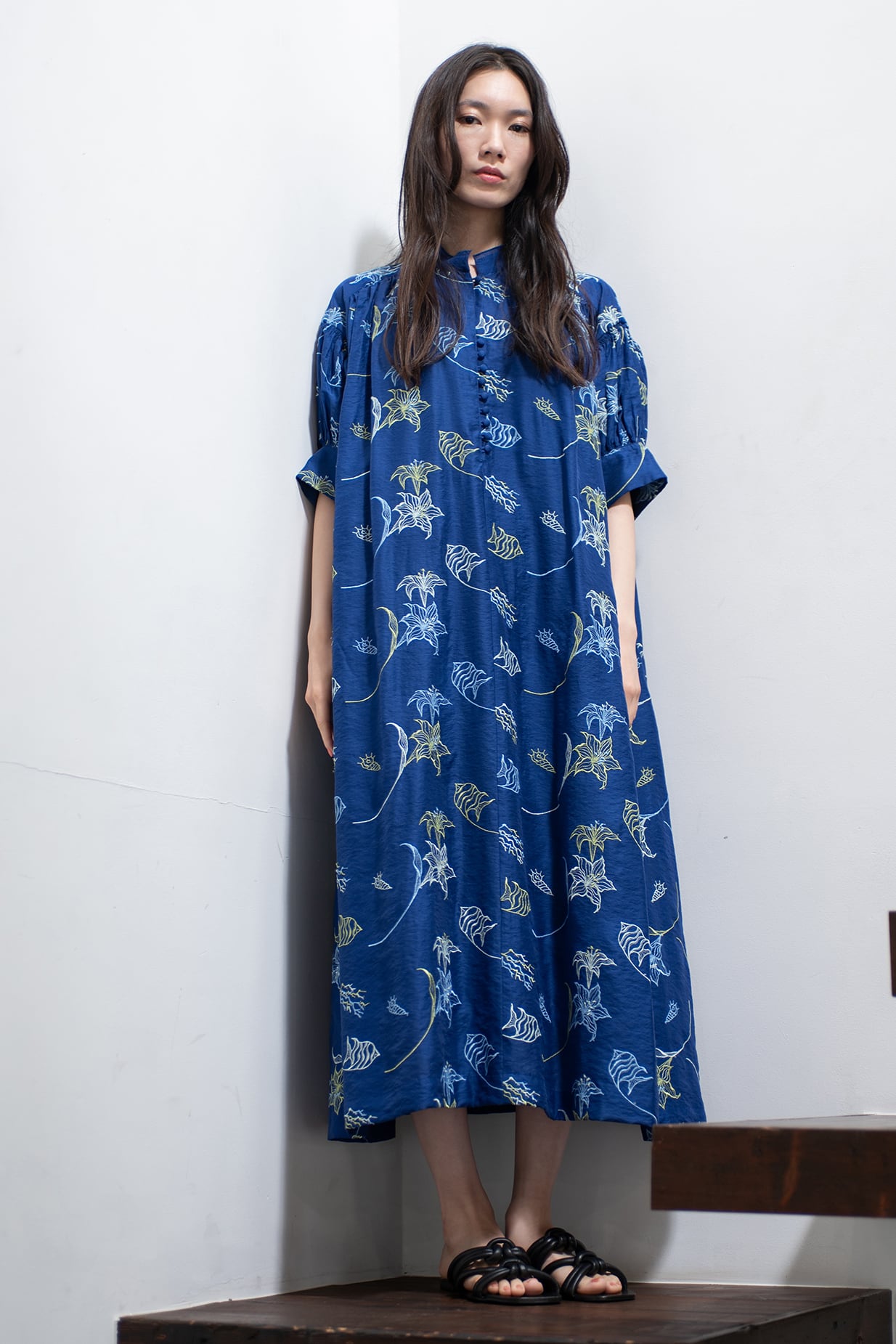Pearl Floral Dress OFF WHITE | Arobe OFFICIAL ONLINE STORE