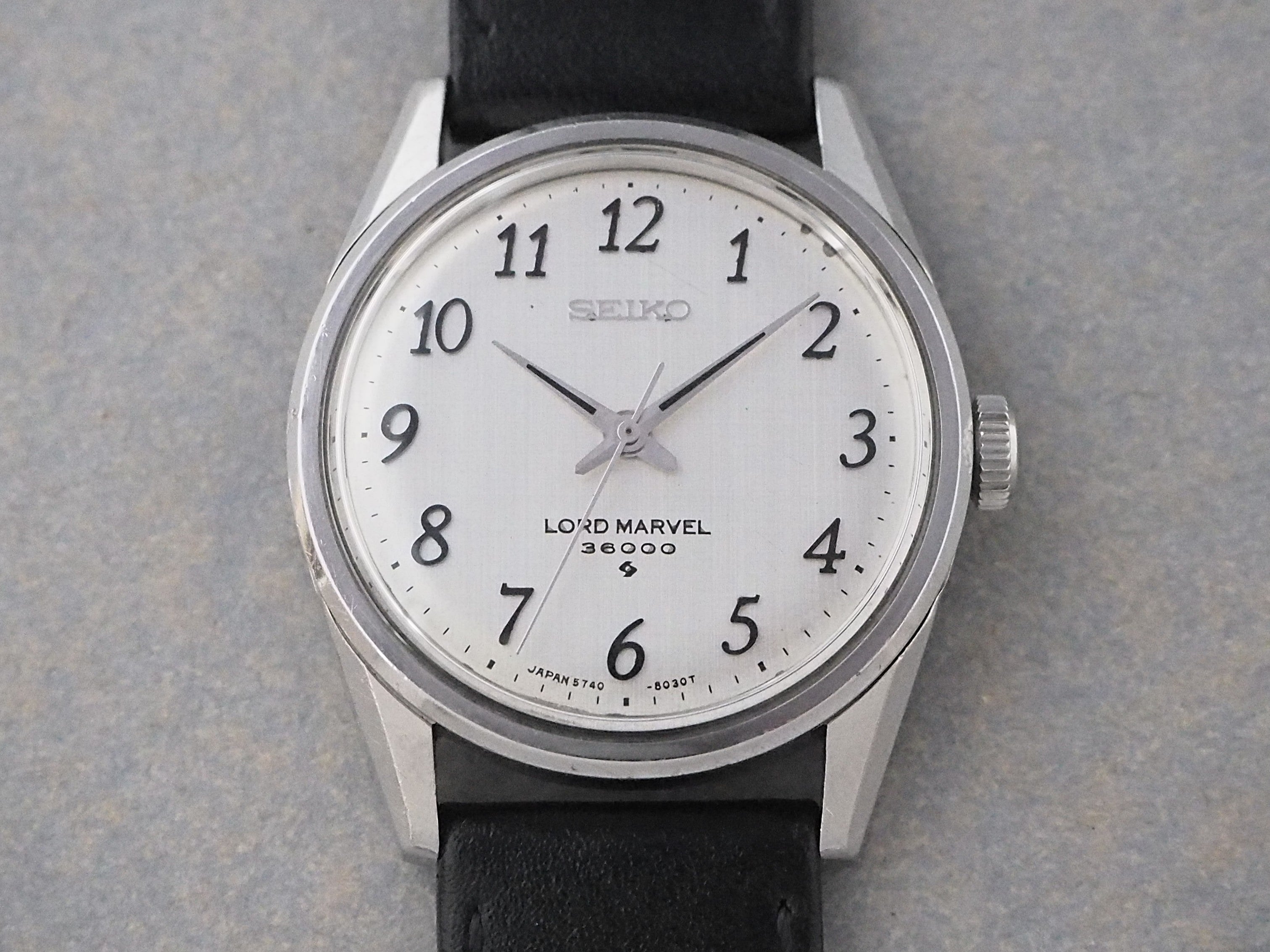 SEIKO | L o'clock