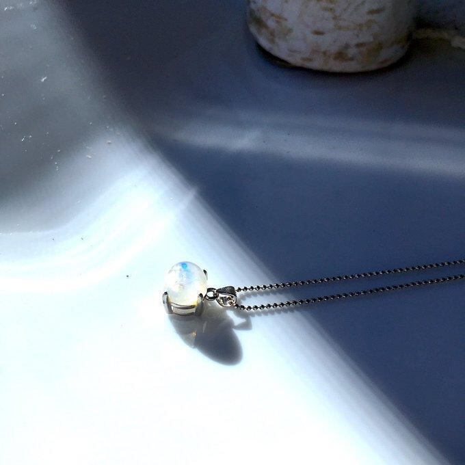 【一点物】✦6月の誕生石✦⋆.·SV925⋆.満月レインボームーンストーンPetitネックレス⋆.·Moonlit Dream.·✦no99