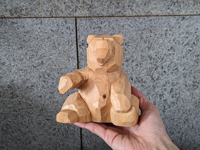 佐藤憲治　座り熊　＃7「おへそのホクロ」　|　木彫りの熊