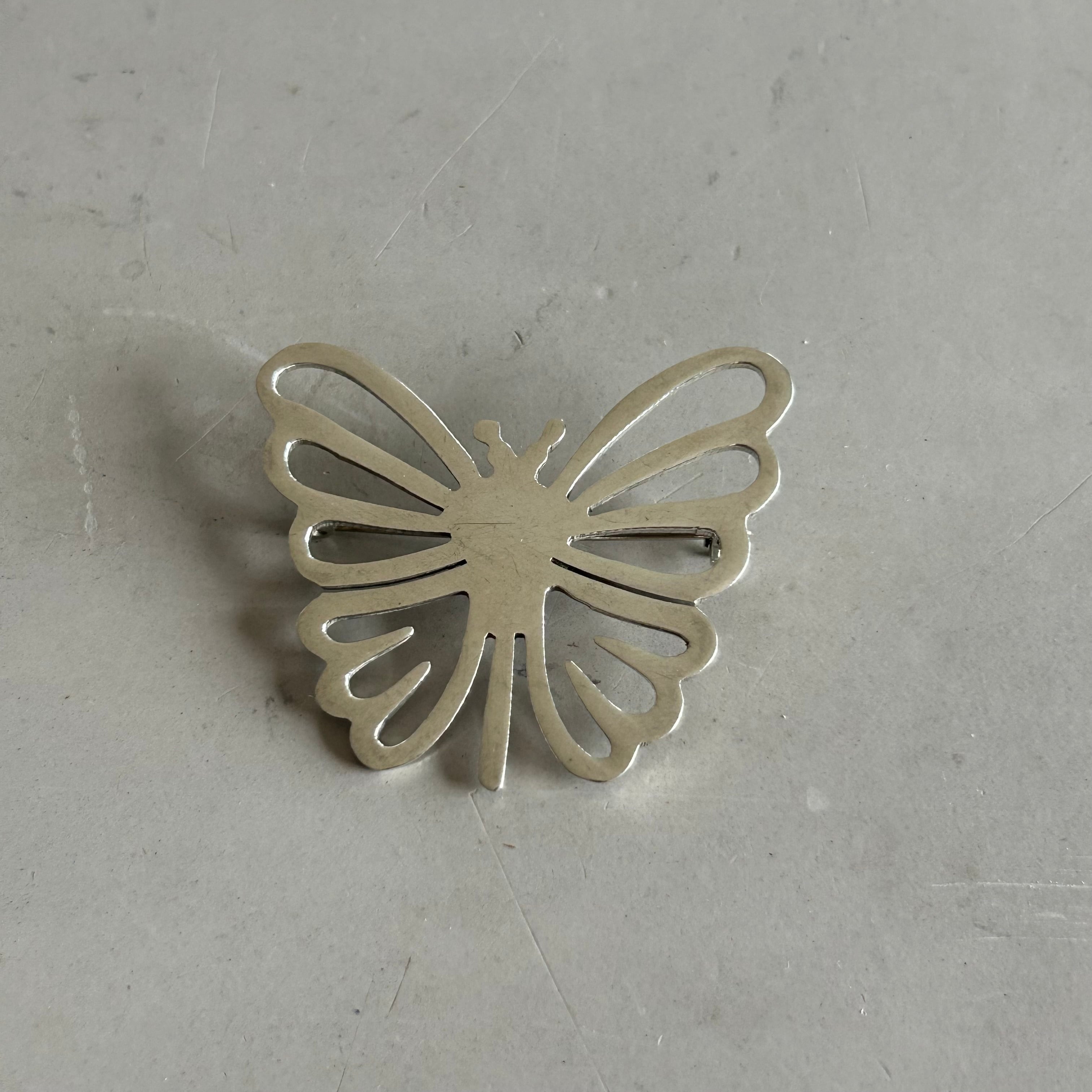 Lucy vintage silver