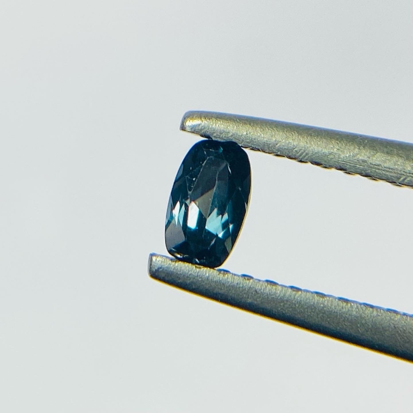 三変化　ベキリーブルーガーネット