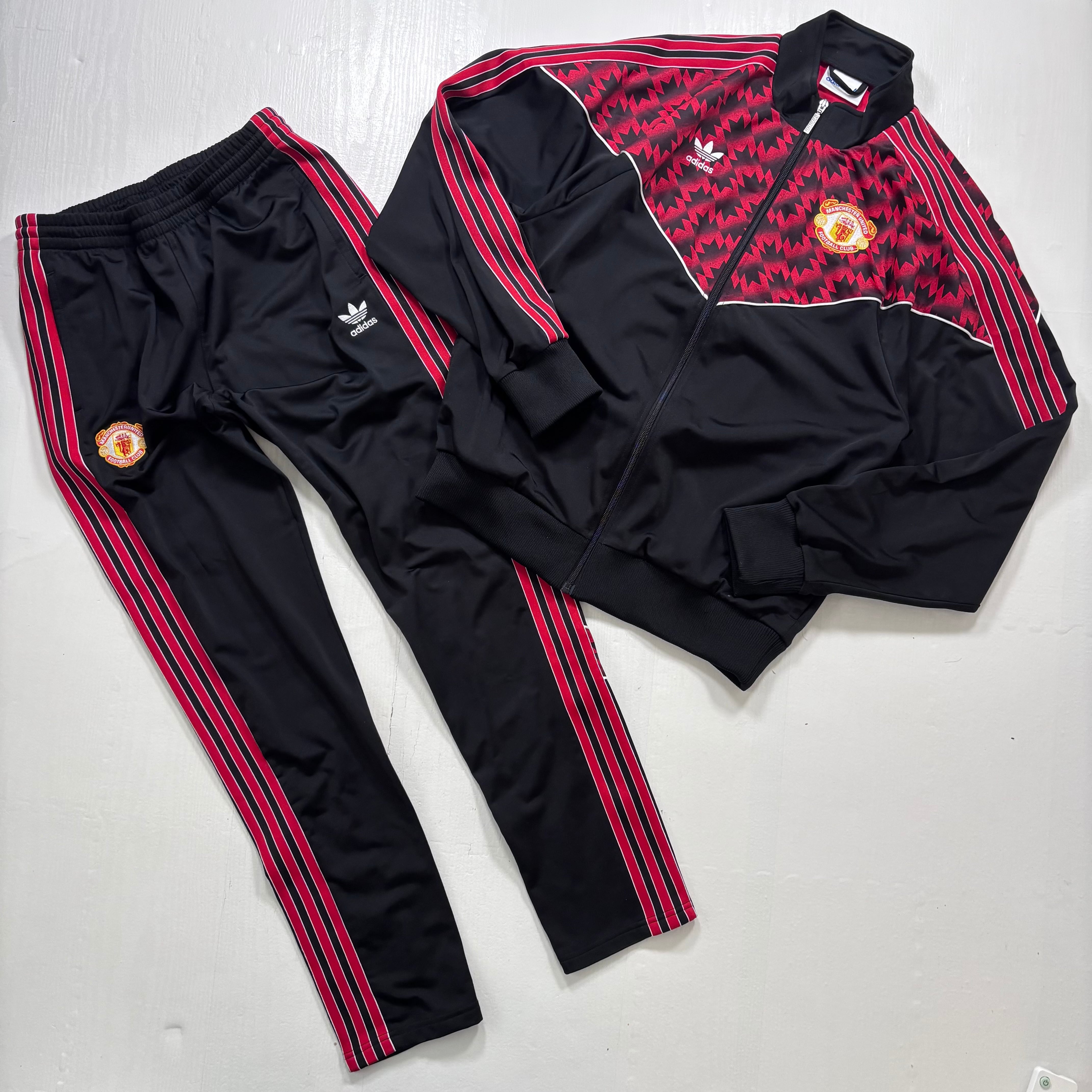 1-S1〉マンチェスターユナイテッド 91 adidas ジャージセットアップ