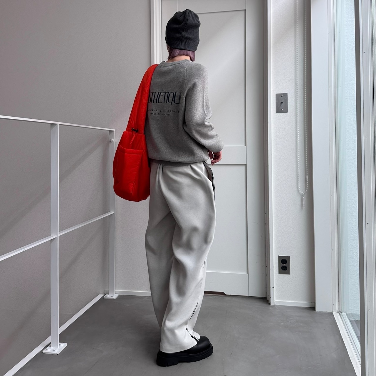 刺繍ロゴスウェットライクKnit/グレー