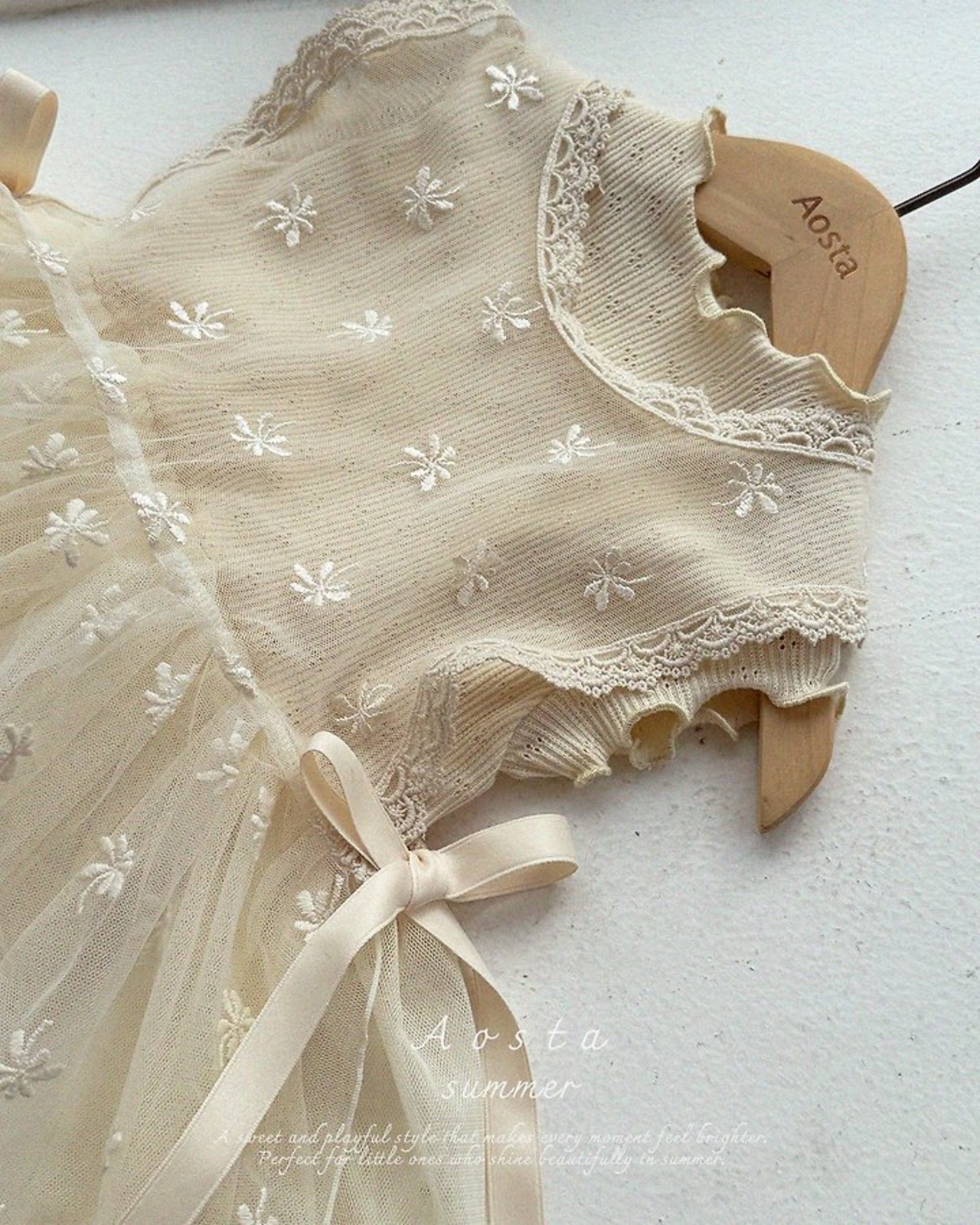 [Aosta] Lace Vest / [아오스타] 레이스베스트