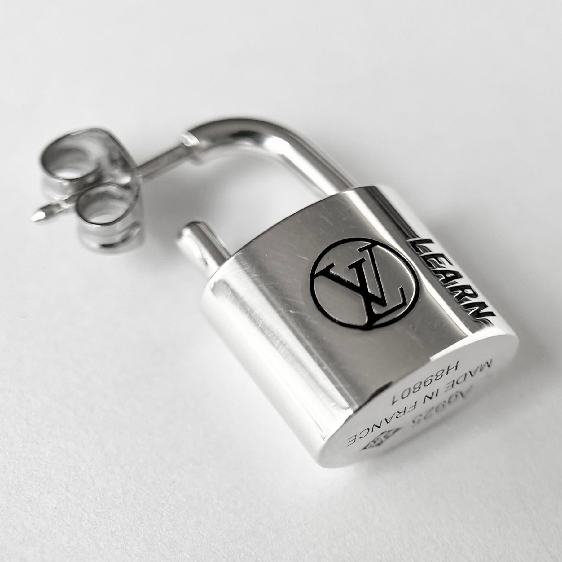 LOUIS VUITTON Silver Lockit Earring Sterling Silver Black Laquered