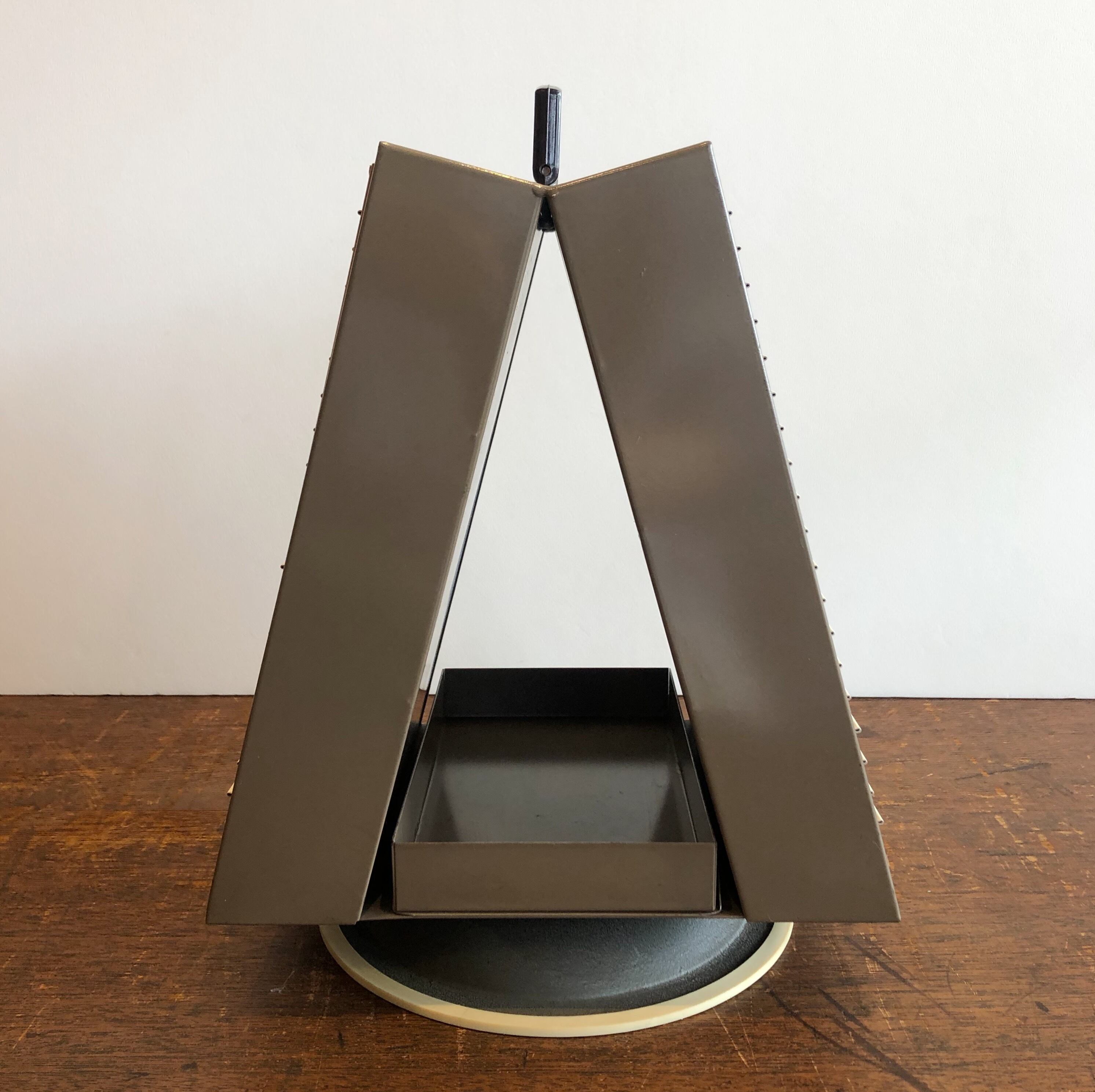 回転式印鑑スタンド | POTLATCH