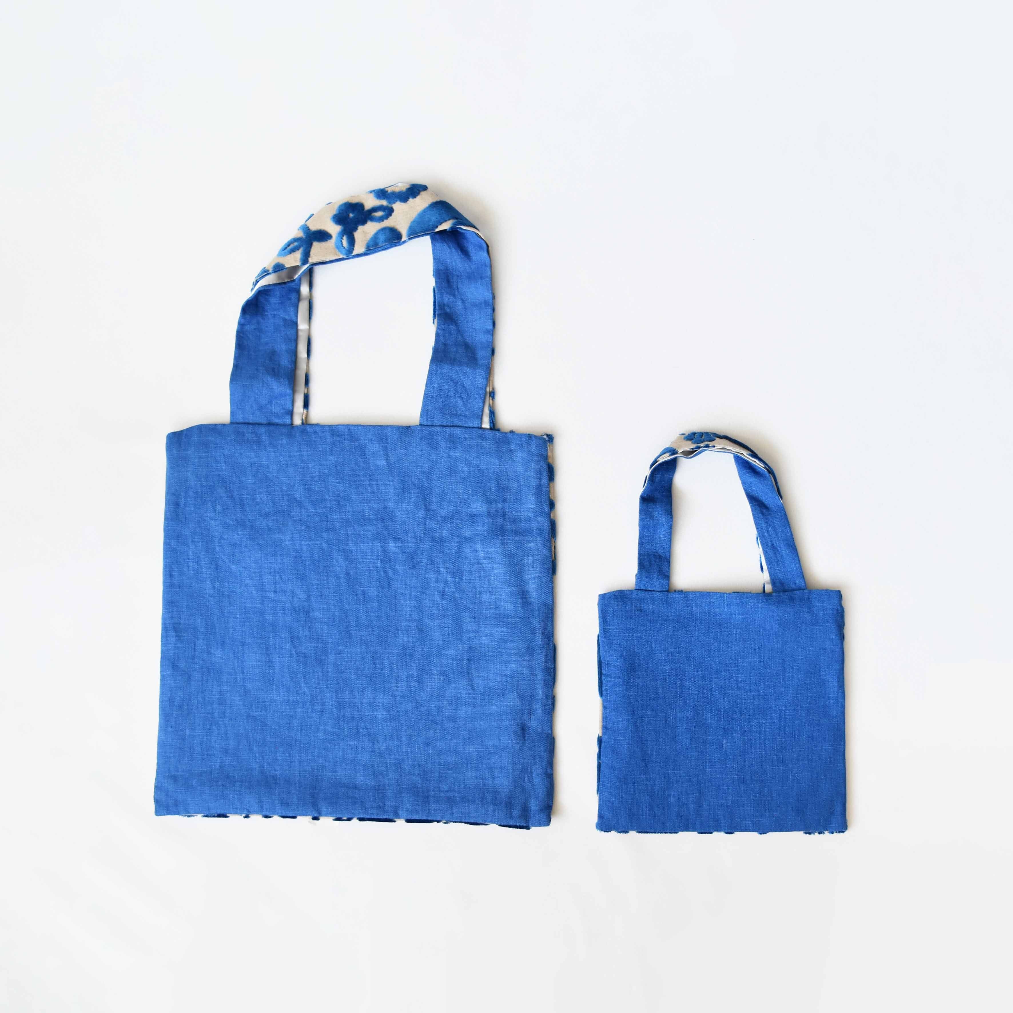 ハンドメイド　リネンバッグ　刺繍バッグ 大きいサイズ　インクブルー スクエアバッグ【Sサイズ】北欧ガーデン ブルー リネンシリーズ
