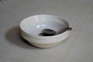 伊藤環　8.白泥貫入スタッキングボウルL