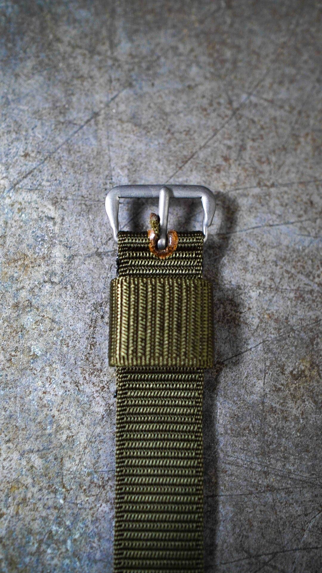 DEADSTOCK / 1960s】米軍 腕時計 ナイロン ベルト ラグ幅16mm 未塗装 