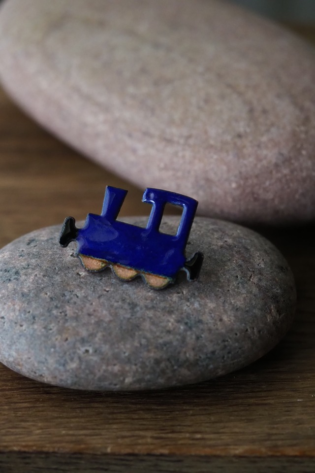 青い蒸気機関車ブローチ-vintage enamel train brooch