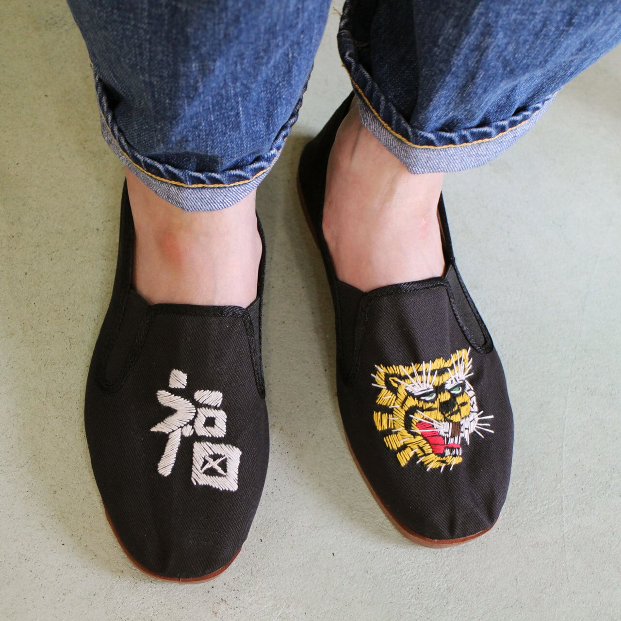 LET'S 功夫 Kung-Fu Shoes KF01 刺繍入りカンフーシューズ Escargot Circus