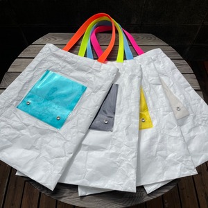 タイベック®︎カラフルスティック “mo” トートバッグ