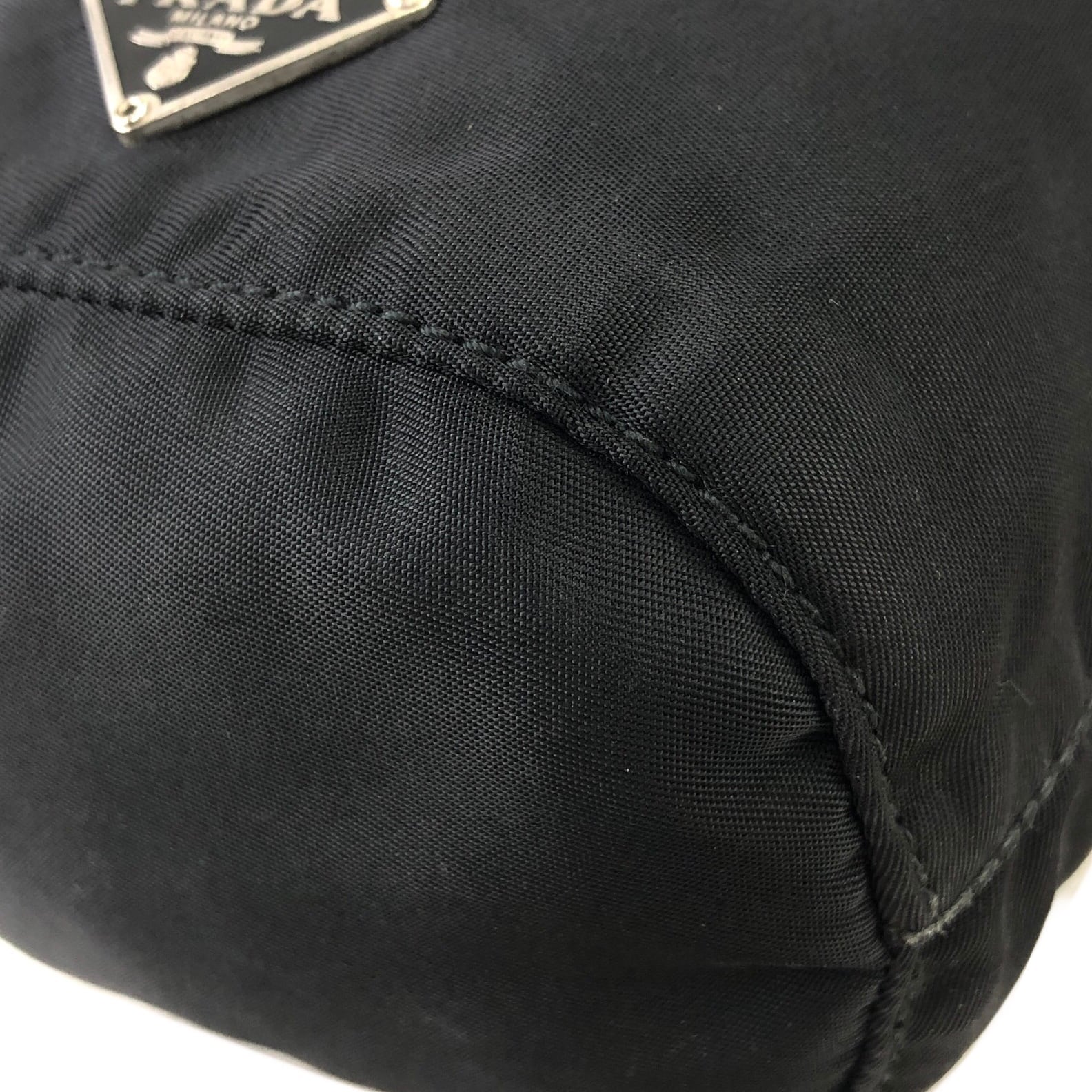 PRADA プラダ トライアングルロゴ ナイロン 巾着 ミニバッグ