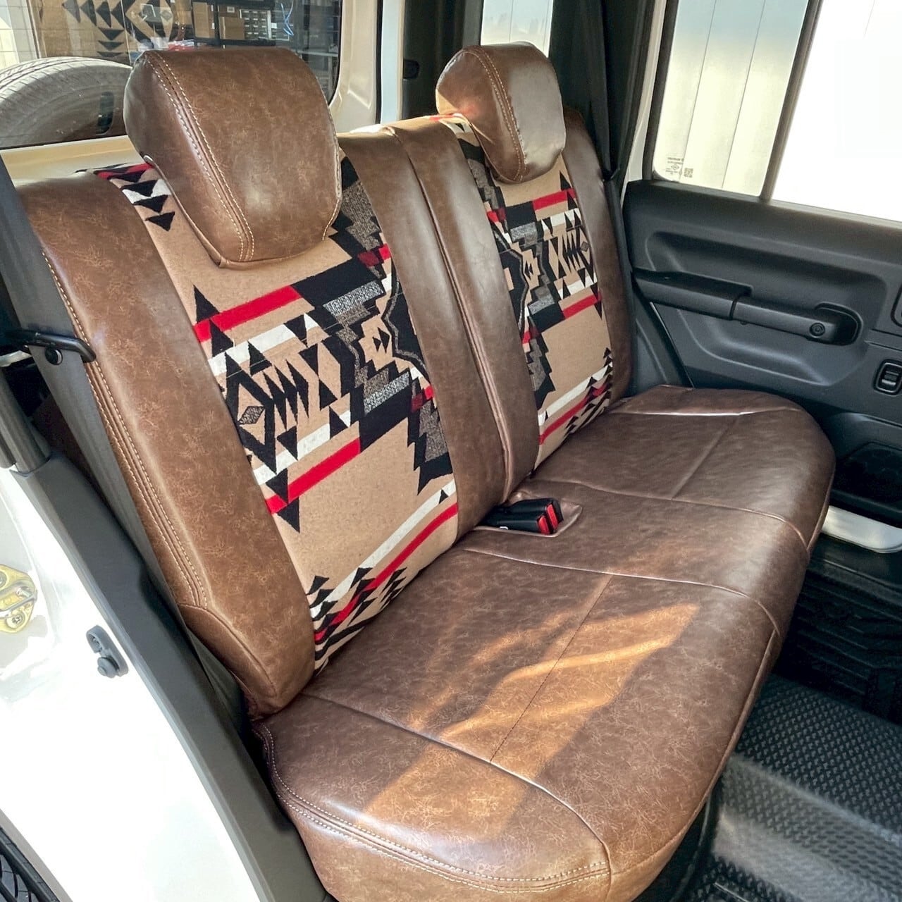 新型ジムニー ノマド JC74 1~2型用 ペンドルトンコラボシートカバー