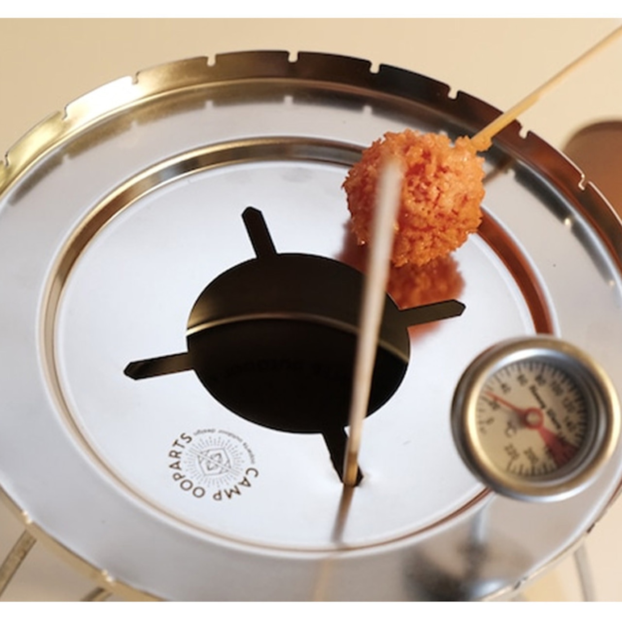 【ギフト袋に入れてお届け!】CAMPOOPARTS キャンプオーパーツ シェラカップでミニ串揚げ「串しぇら」 & 480シェラカップ(温度計付)セット