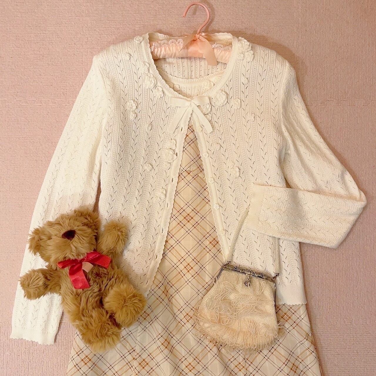 white flower knit ensemble