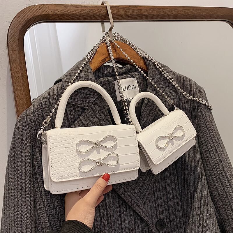 サマースタイルチェーン 夏物 スクウェア メッセンジャーバッグ Tiancai_Wing_Bag68842400004