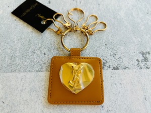 Yves Saint Laurent カサンドラロゴハートプレート キーリング イエロー