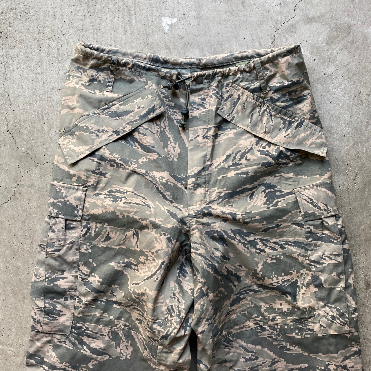 U.S.AIR FORCE 米軍実品 APECS ABU デジタルタイガーカモ 迷彩柄 GORE 
