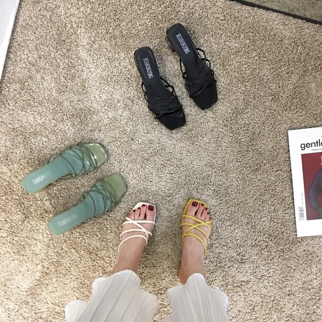 ネットレッドサンダルとスリッパレディースアウターウェア2020新しい夏のスリッパ夏の厚いヒールハイヒールインフリップ夏 フェイクシューズ55049518180