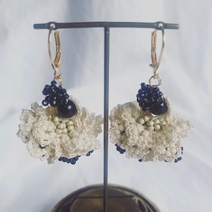 FOLKLOR "POMPON" -Polka-Dot-