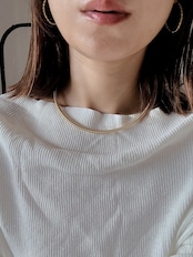 sleek wave necklace