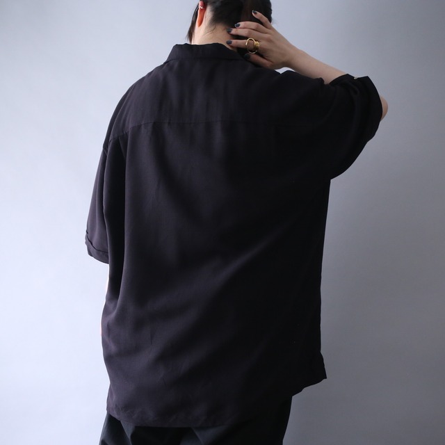 "刺繍×カクテル" symmetry design over silhouette h/s shirt