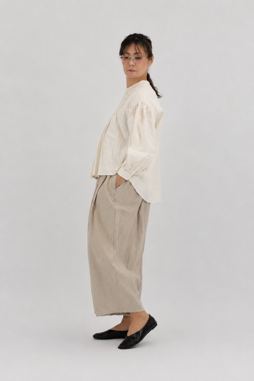 【Gauze#】ANTIQUE JACQUARD PINTUCK BLOUSE（G1112）/ Charcoal・Antique White
