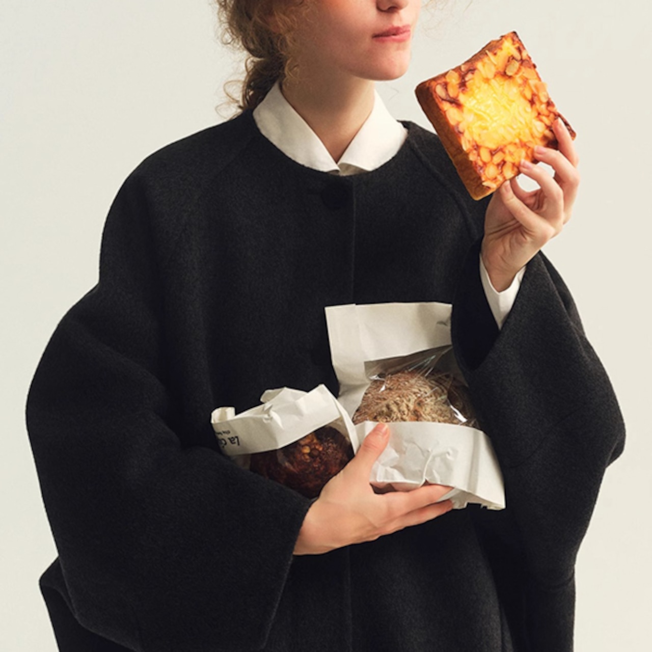 【2color】小さな革命を纏うアシンメトリーシャツ 《P0300》