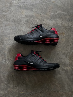 NIKE SHOX NZ スニーカー ナイキ ショックス US11 29cm ブラック×レッド