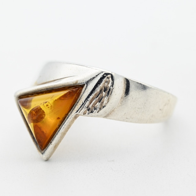 Triangle Design Amber Top Ring #18.5 / Denmark