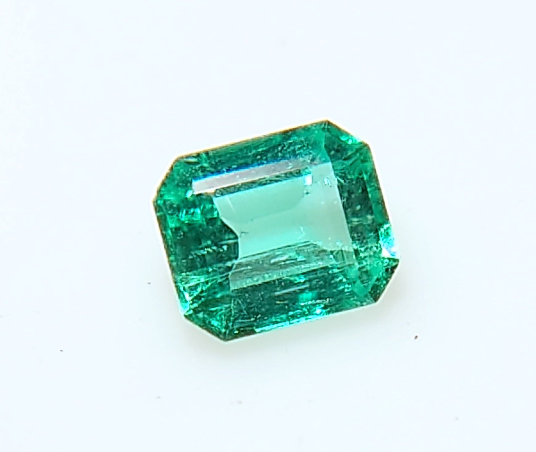 エメラルド 0.24ct ステップ ルース 微細なカケ（LA-4714） | ＬＡＧＯＯＮ