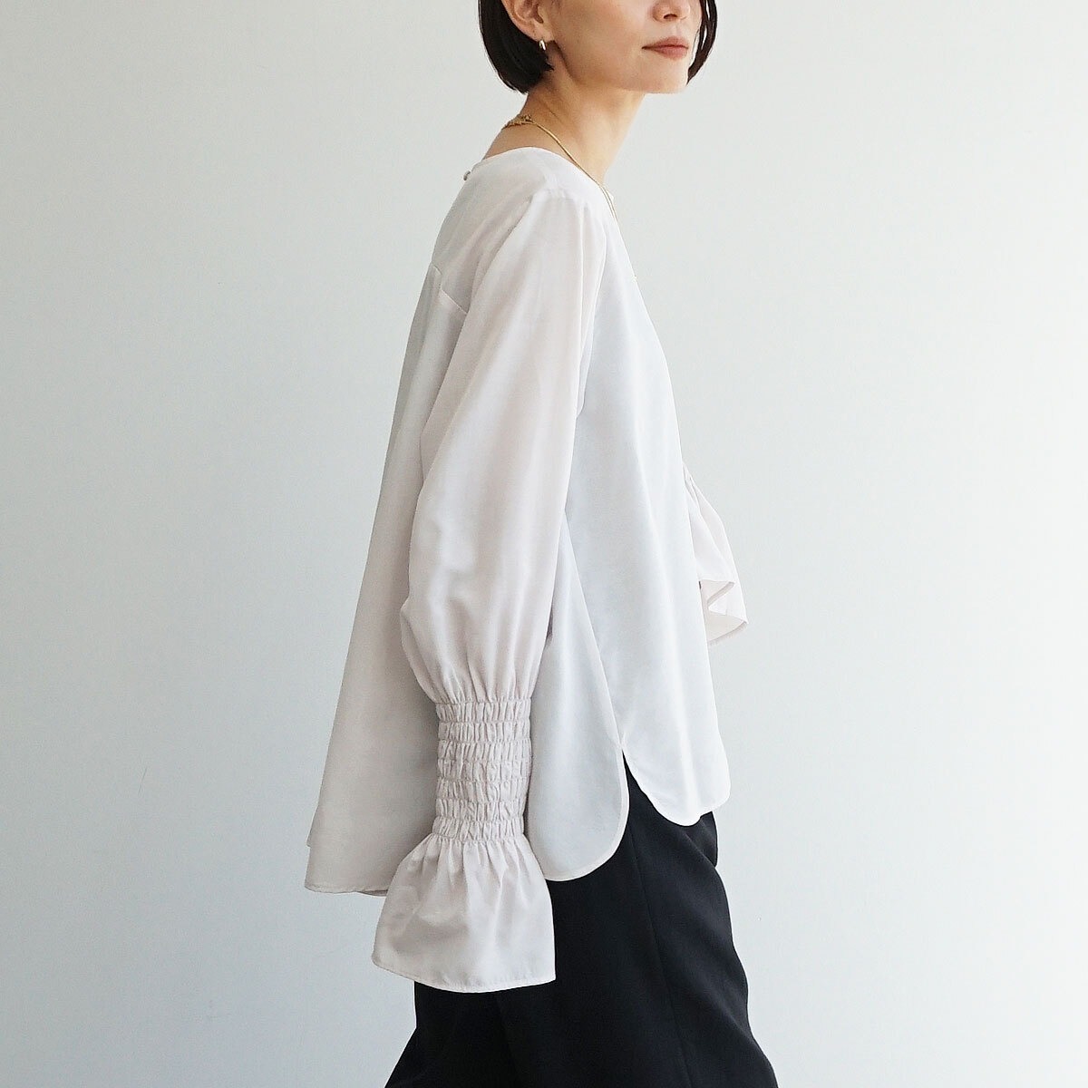 [2026 SUMMER COLLECTION]ブロードシャーリングパフスリーブブラウス[mb] main image 1