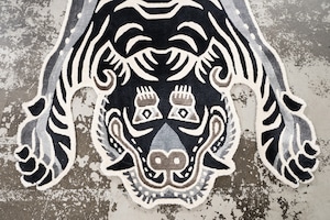 Tibetan Tiger Rug 《Mサイズ•シルク•オリジナル1•モノクロ110》チベタンタイガーラグ