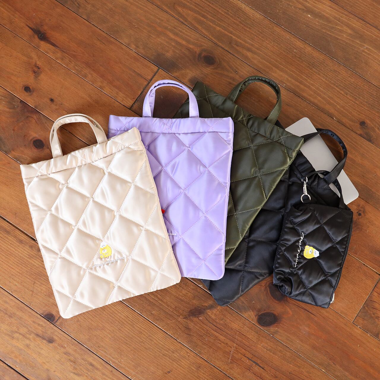 キルティングPCケースバック/ベージュ（MK-443) | もくもくちゃん公式